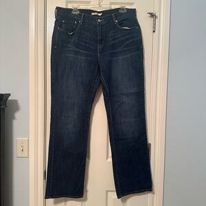 Womens Levi’s 505 Straight Leg Jeans Size 14 Inseam 31” Dark Wash EUC!